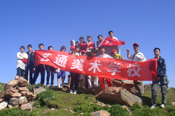 毕业生风采